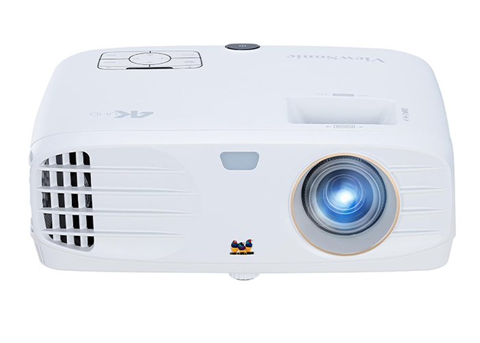  ویدئو پروژکتور 4k ویوسونیک مدل ViewSonic PX727 با بدنه‌ی تماما سفید و ظاهری جذاب یکی از پرطرفدارترین ویدئو پروژکتور 4k ارزان است