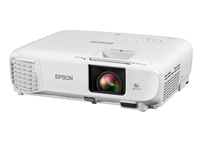  ویدئو پروژکتور اپسون مدل Epson Home Cinema 880 به لطف تکنولوژی 3lCD در نمایش روشن تصاویر قدرتمند ظاهر می‌شود.