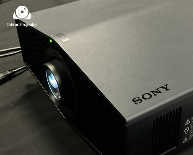 ویدئو پروژکتور لیزری Sony Bravia 9 (VPL-XW8100ES) از بهترین های سال 2025