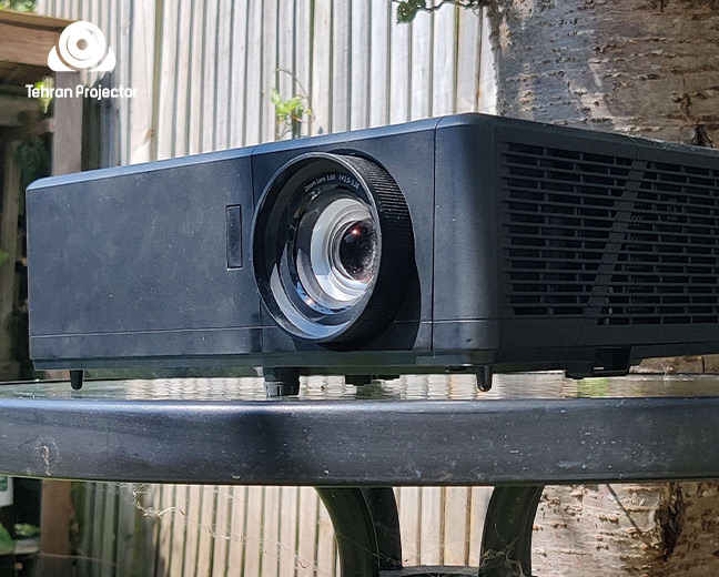  پروژکتور لیزری Optoma UHZ55 از بهترین مدل های 2025