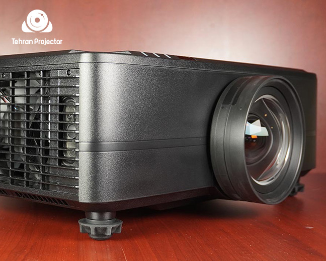 Optoma ZU920TST  بهترین مدل ویدئو پروژکتور لیزری 2025 برای سالن های بزرگ