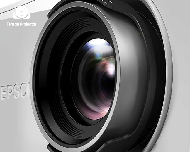  پروژکتور BenQ W1800 از بهترین های 2025