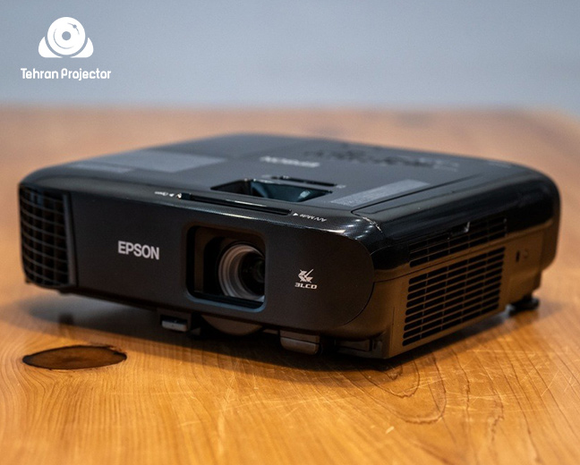 معرفی پروژکتور آموزشی Epson Pro EX9240