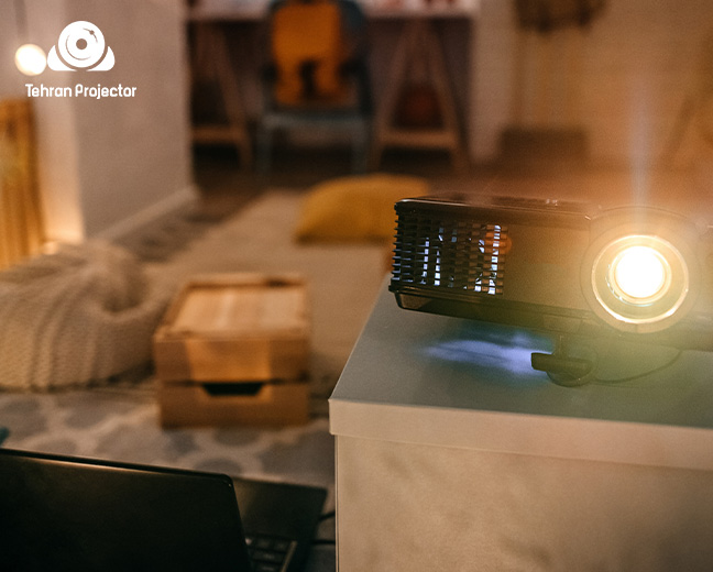 اشتباهات رایج در انتخاب ویدئو پروژکتور بر اساس متراژ اتاق