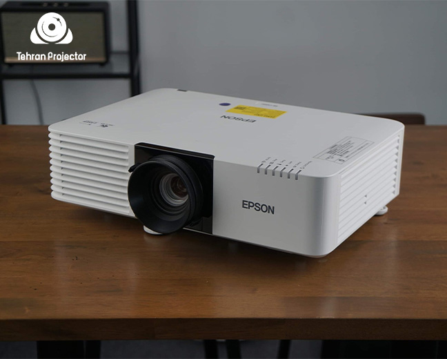بهترین پروژکتورهای اپسون در سال 2025 لیزری: پروژکتور EPSON EB-L520U