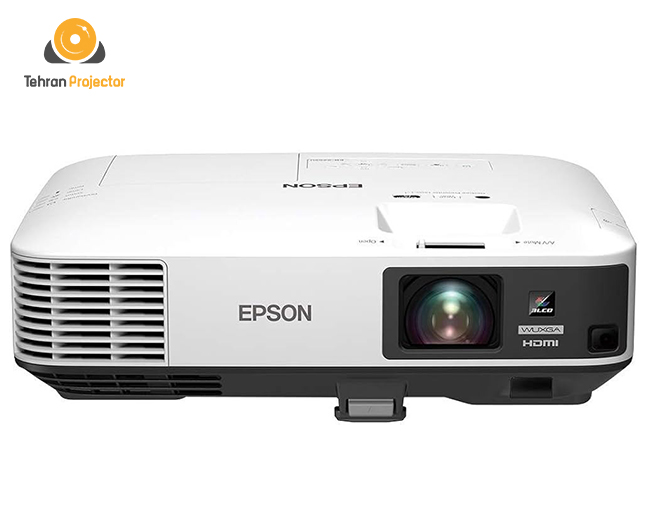 بهترین پروژکتورهای برند اپسون 2025 برای محیطهای روشن: پروژکتور Epson EB-2250U