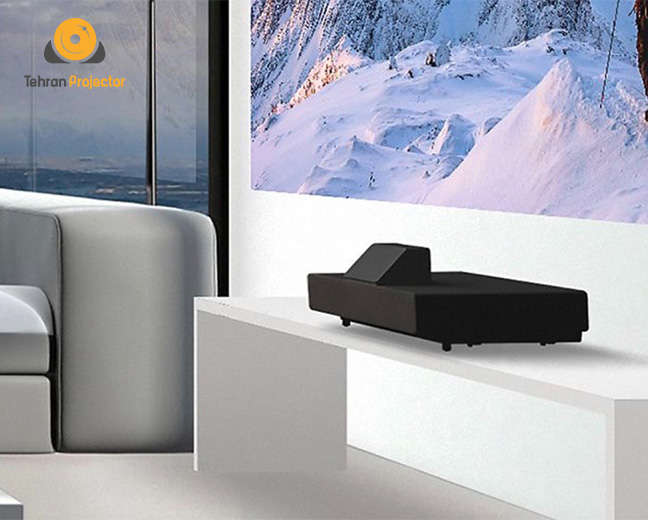 بهترین پروژکتورهای برند اپسون 2025 پرتاب فوق کوتاه: پروژکتور EPSON LS500