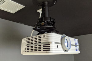 projector-ceiling-mount-installation-guide