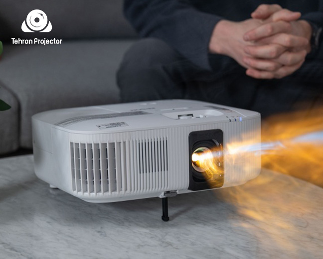 بهترین انتخاب ویدئو پروژکتور اندرویدی در سال 2026: Epson Home Cinema 2350