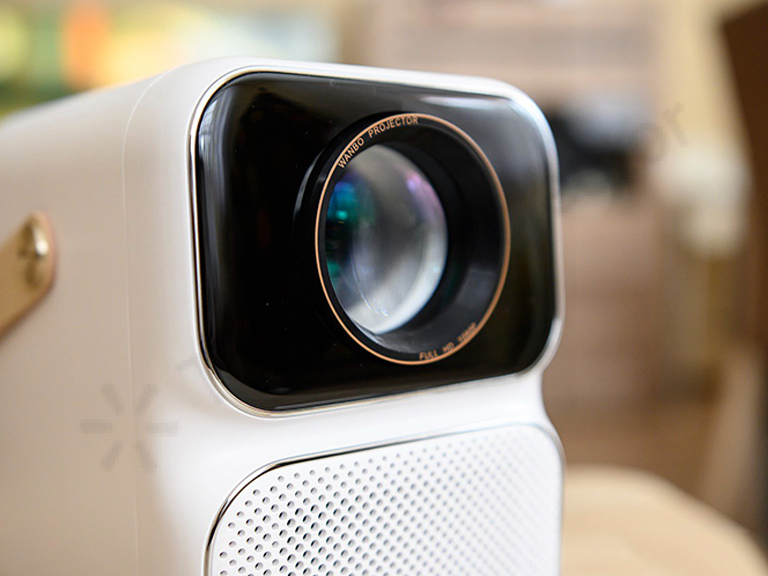 کیفیت بصری HDR 10 برای وضوح نمایش تصاویر با رنگ و جزئیات فوق العاده